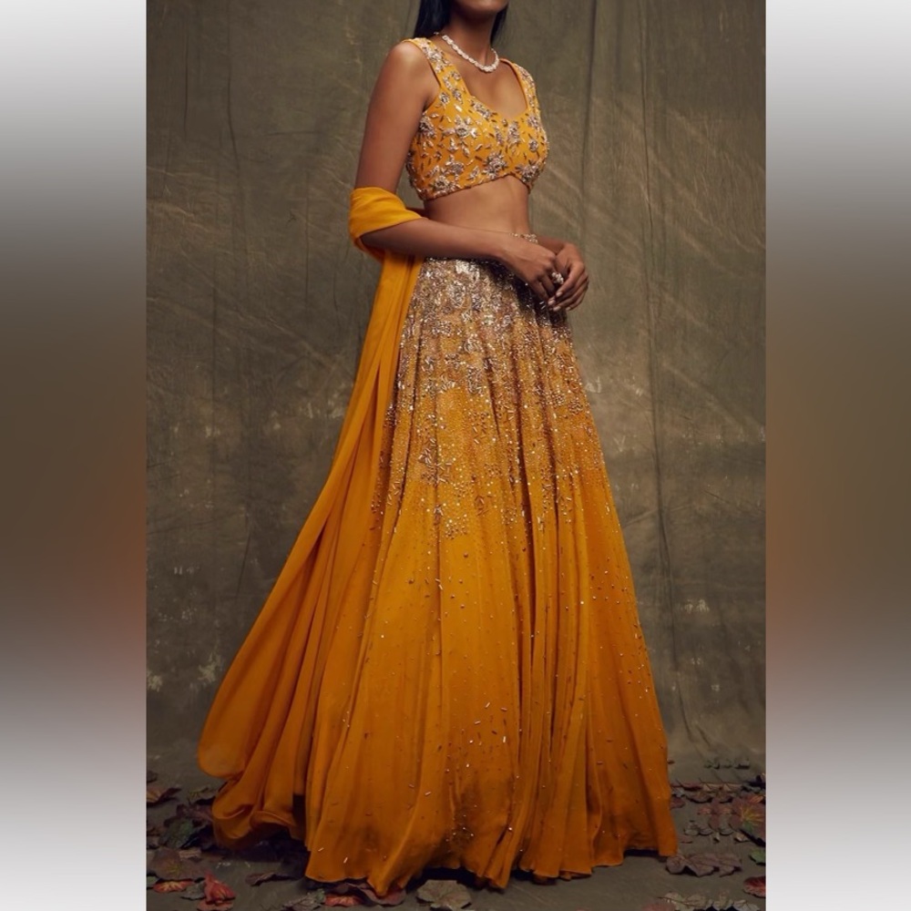 SHLOKA KHIALANI JARDIN SET
